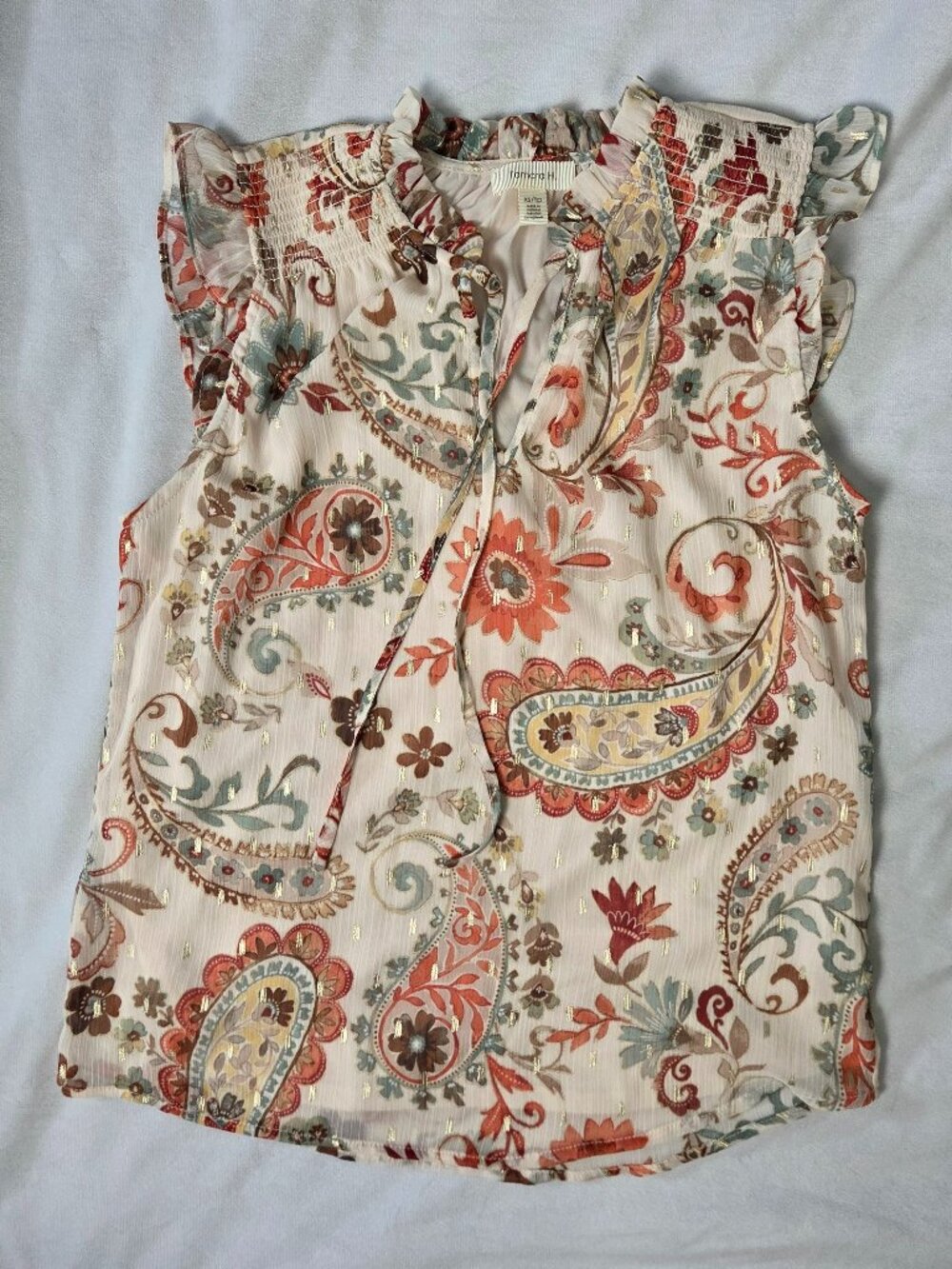 sleeveless blouse